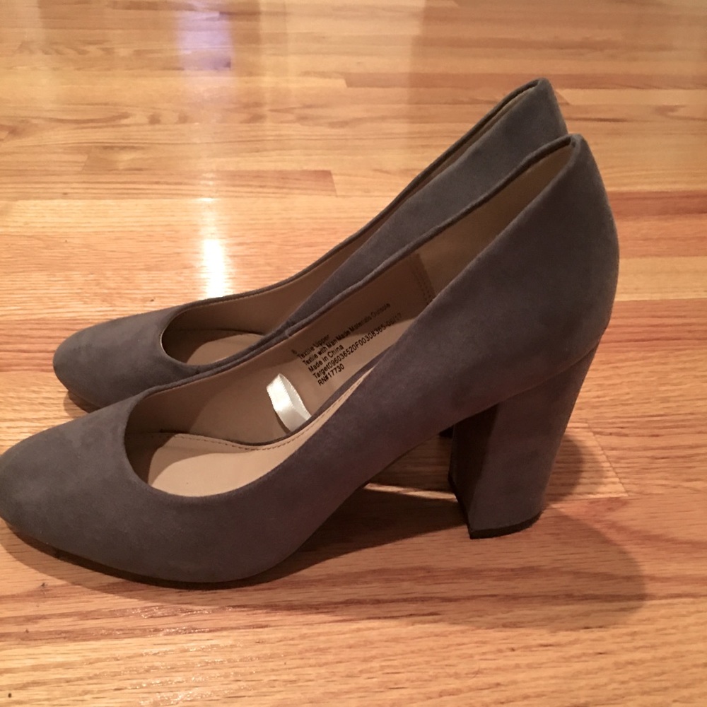 Gray Pumps